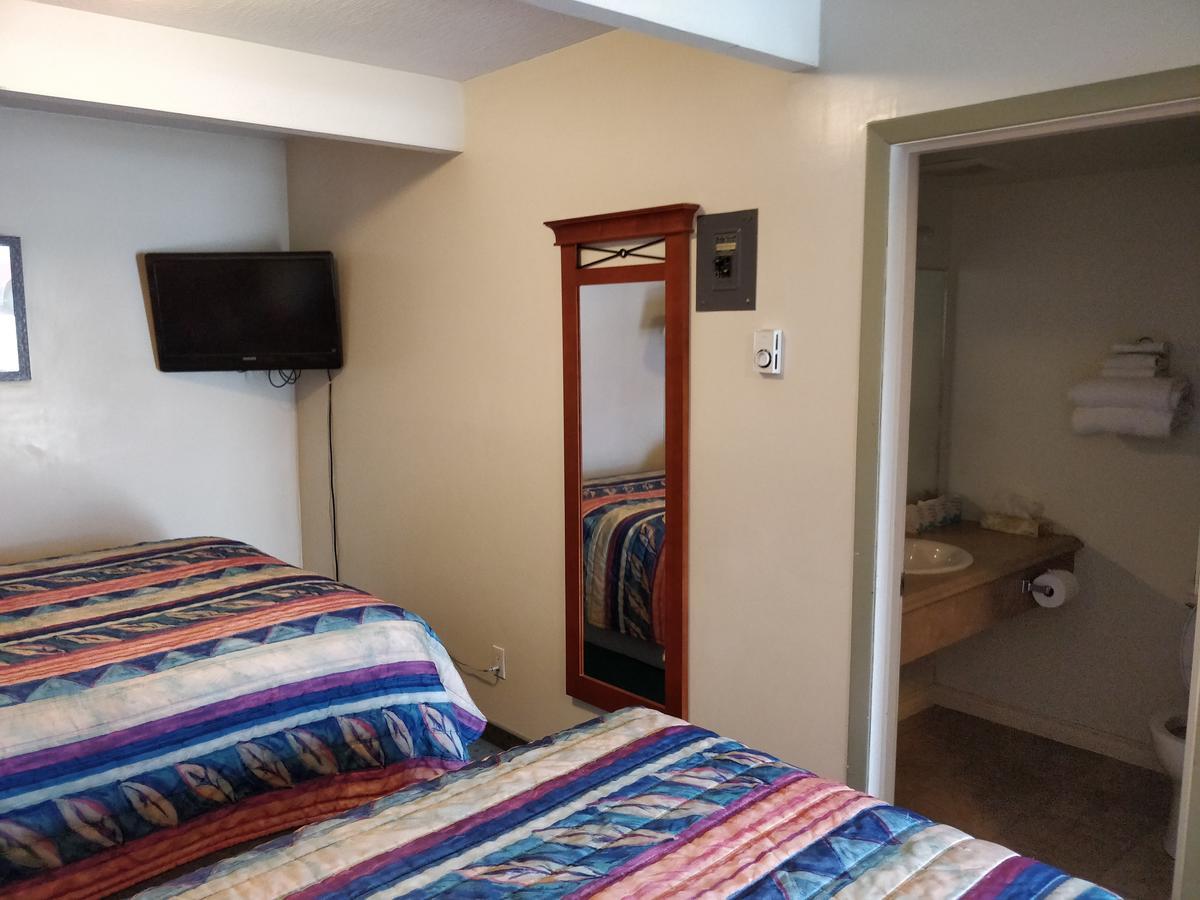 Siesta Inn Vanderhoof Dış mekan fotoğraf